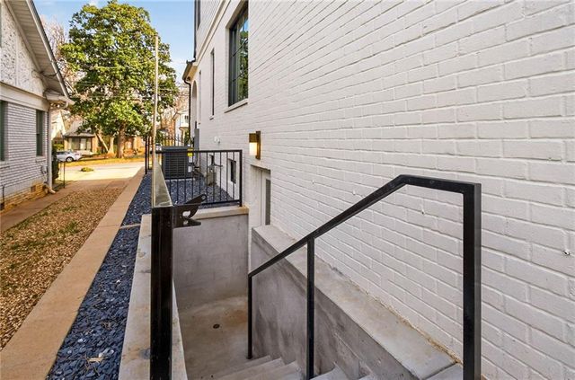 1232 Lanier NE Boulevard, Atlanta, GA 30306