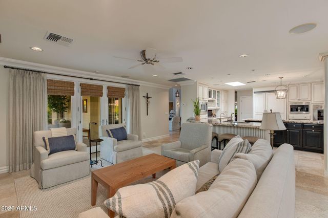 6112 N 31ST Place, Phoenix, AZ 85016