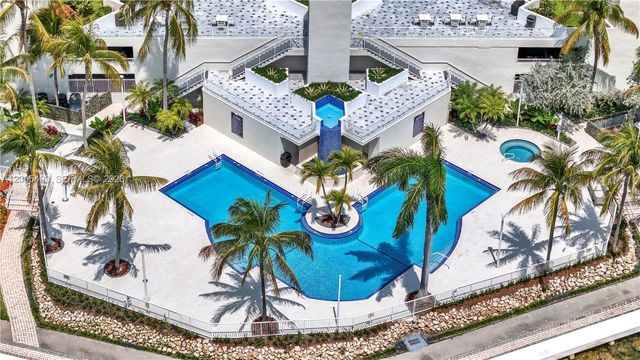 3370 Hidden Bay Dr 1702, Aventura, FL 33180
