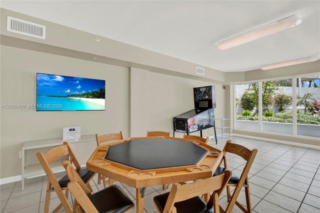3370 Hidden Bay Dr 1702, Aventura, FL 33180
