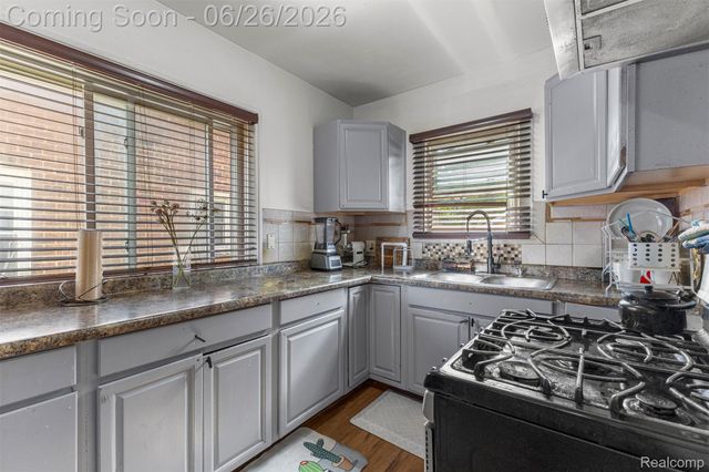 7019 Mead Street, Dearborn, MI 48126