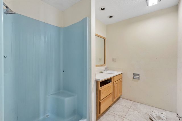 217 9th Street, West Des Moines, IA 50265