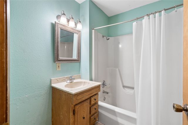 217 9th Street, West Des Moines, IA 50265