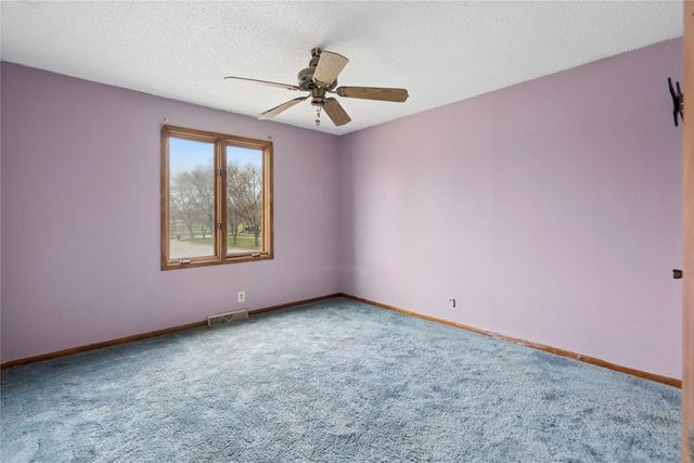 217 9th Street, West Des Moines, IA 50265