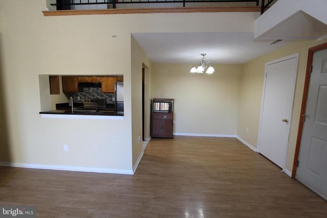 2002 RAVENS CREST DR, Plainsboro, NJ 08536
