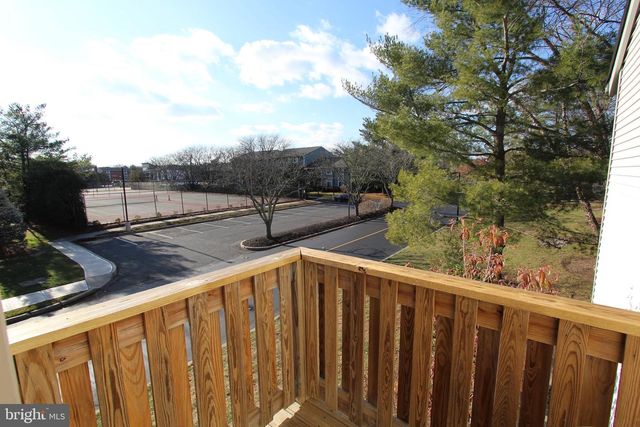 2002 RAVENS CREST DR, Plainsboro, NJ 08536
