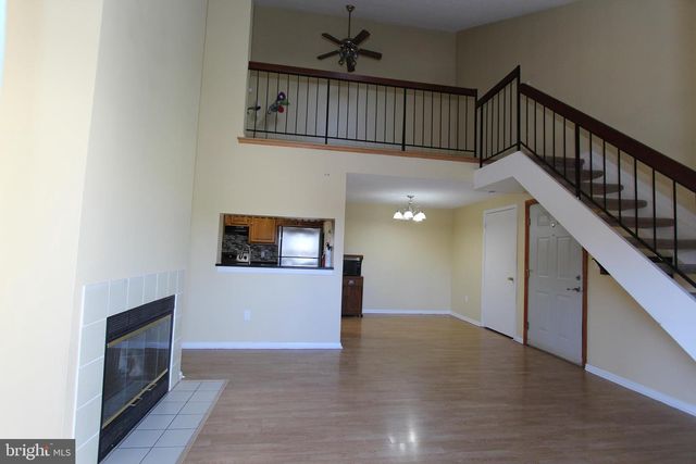 2002 RAVENS CREST DR, Plainsboro, NJ 08536