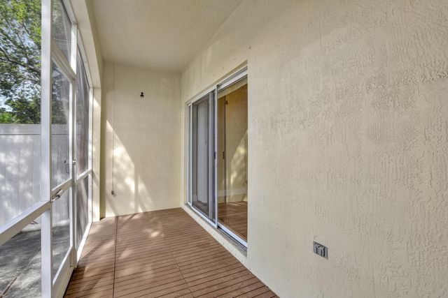 6527 Catalina Lane, Tamarac, FL 33321