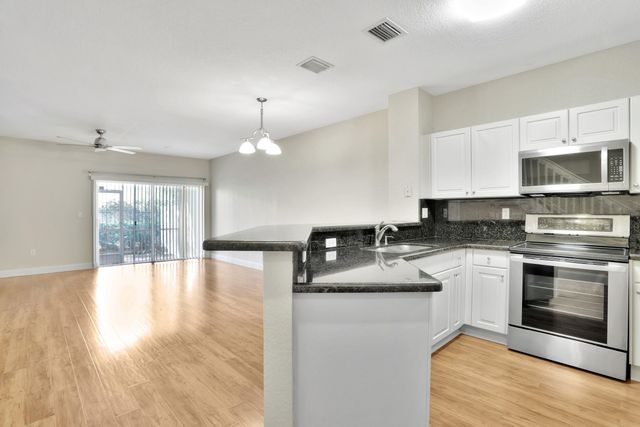 6527 Catalina Lane, Tamarac, FL 33321