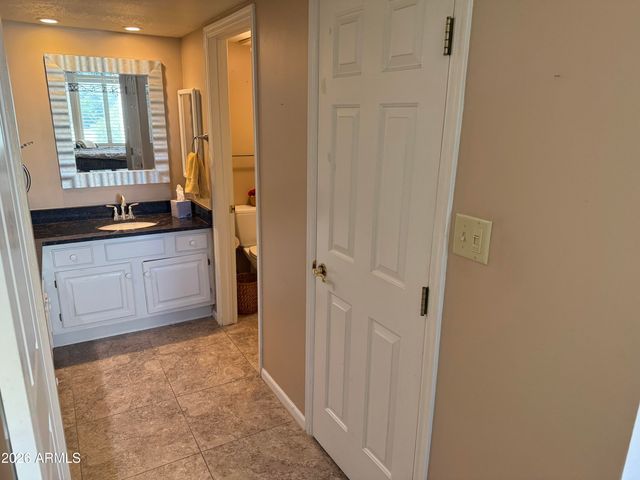 4200 N MILLER Road 422, Scottsdale, AZ 85251