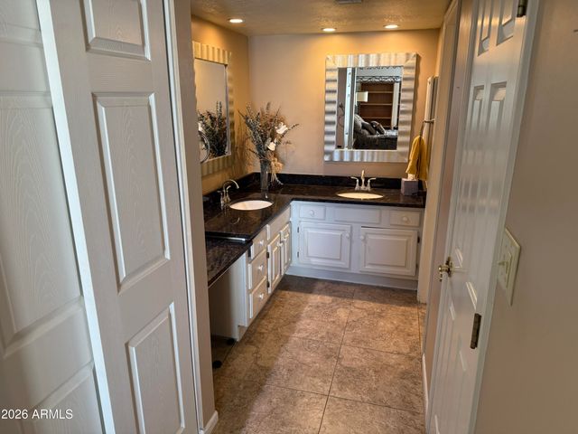 4200 N MILLER Road 422, Scottsdale, AZ 85251