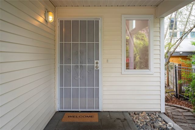 831 19th Avenue S, Seattle, WA 98144