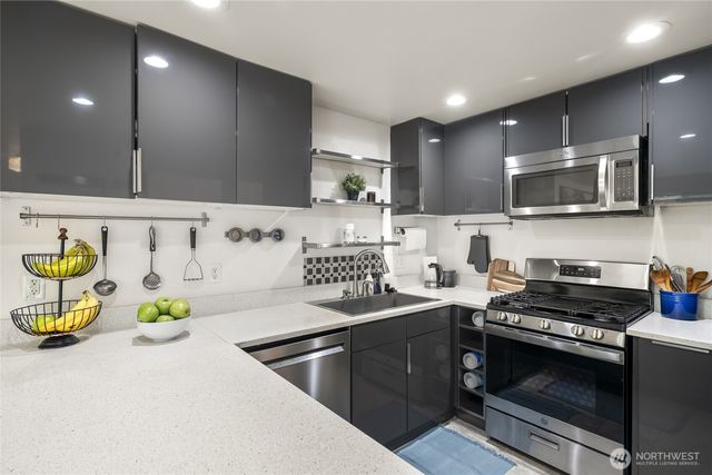 831 19th Avenue S, Seattle, WA 98144