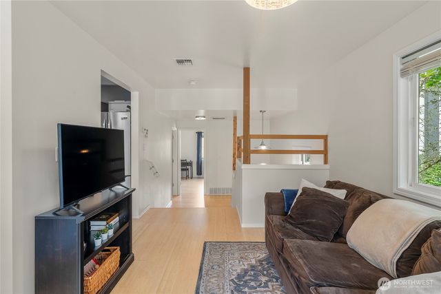 831 19th Avenue S, Seattle, WA 98144