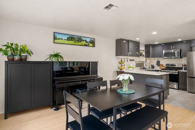 831 19th Avenue S, Seattle, WA 98144