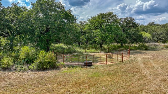156 Tatem Hill Road, Mineral Wells, TX 76067