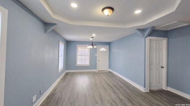 5345 commerce, San Antonio, TX 78237