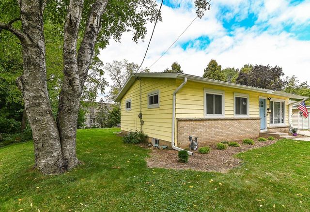 5619 Exeter STREET, Greendale, WI 53129