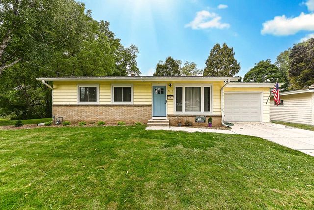 5619 Exeter STREET, Greendale, WI 53129