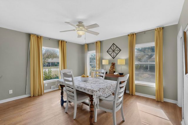 9263 Forest Hills Boulevard, Dallas, TX 75218