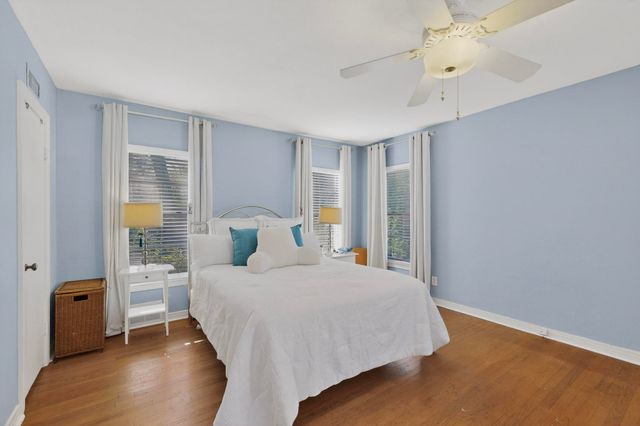 9263 Forest Hills Boulevard, Dallas, TX 75218