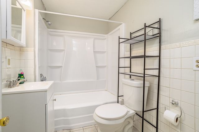 901 Main St, Leominster, MA 01453
