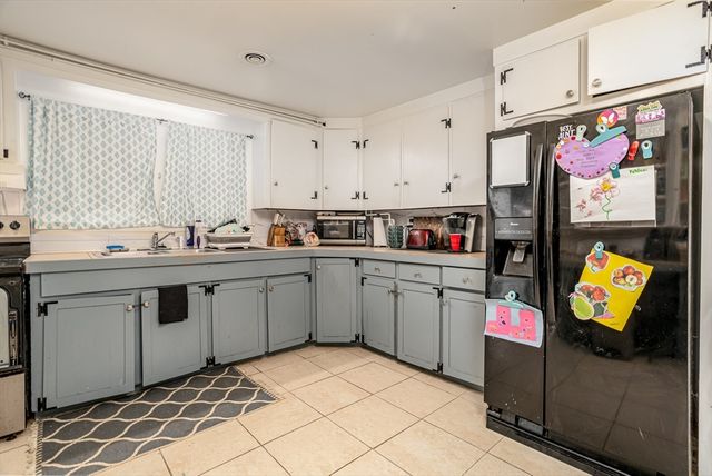 901 Main St, Leominster, MA 01453