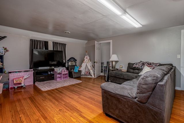 901 Main St, Leominster, MA 01453