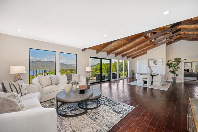 470 Encina Dr, El Dorado Hills, CA 95762