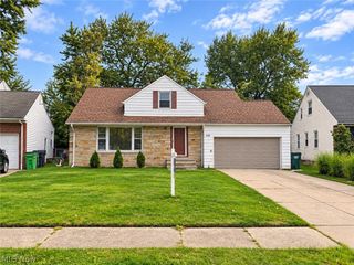336 Halle Drive, Euclid, OH 44132
