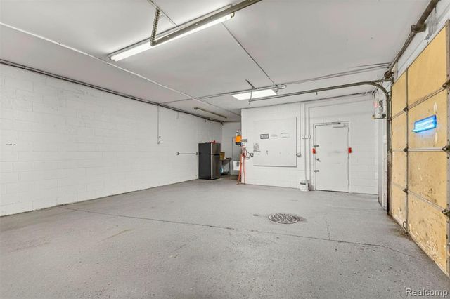 32017 Michigan Avenue, Wayne, MI 48184