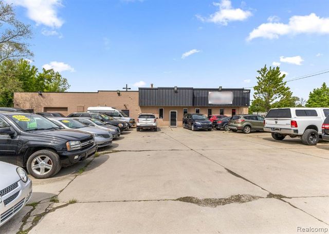 32017 Michigan Avenue, Wayne, MI 48184