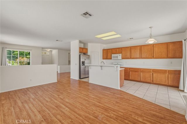 13900 Nelliebell, Victorville, CA 92392