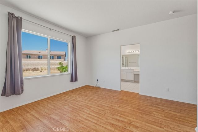 13900 Nelliebell, Victorville, CA 92392