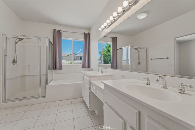 13900 Nelliebell, Victorville, CA 92392