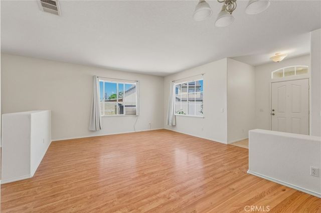 13900 Nelliebell, Victorville, CA 92392