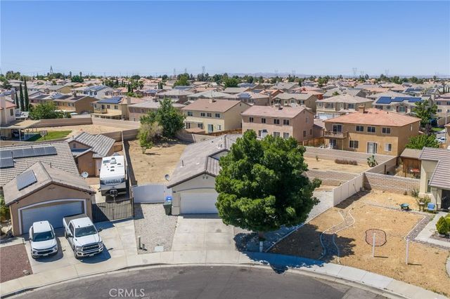 13900 Nelliebell, Victorville, CA 92392