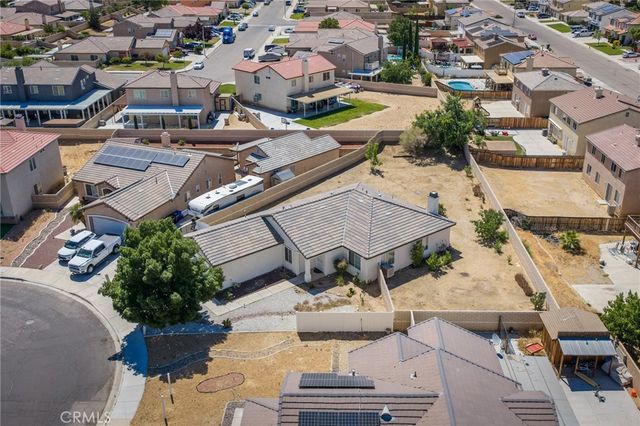 13900 Nelliebell, Victorville, CA 92392
