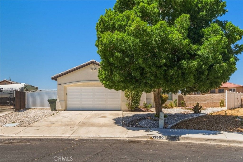 13900 Nelliebell, Victorville, CA 92392