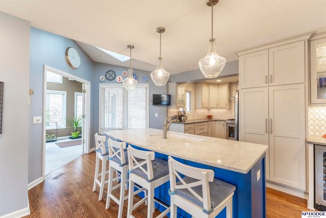 12525 Burt Street, Omaha, NE 68154