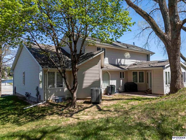 12525 Burt Street, Omaha, NE 68154