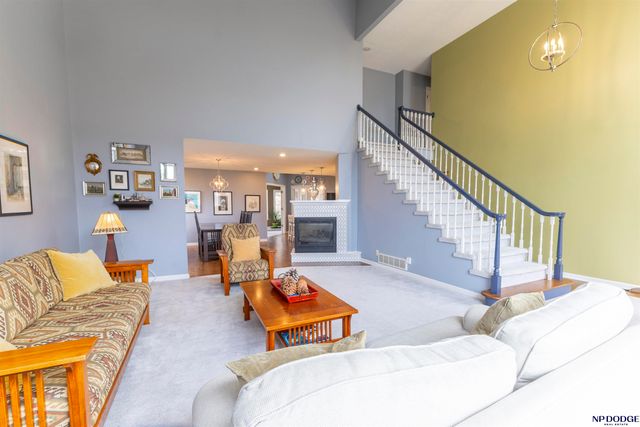 12525 Burt Street, Omaha, NE 68154