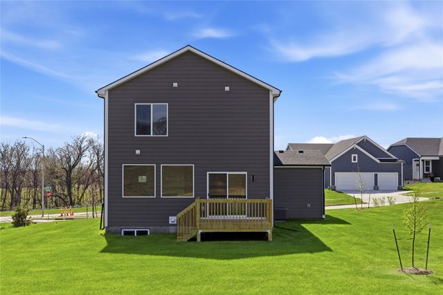 1488 S 91st Street, West Des Moines, IA 50266