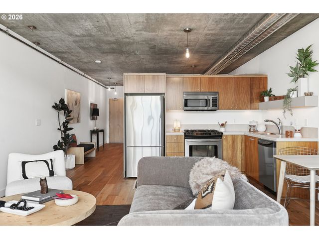 1926 W BURNSIDE St 1210, Portland, OR 97209
