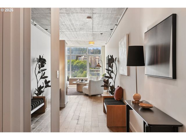1926 W BURNSIDE St 1210, Portland, OR 97209