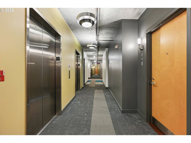 1926 W BURNSIDE St 1210, Portland, OR 97209