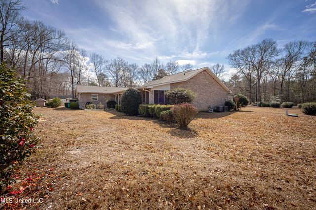 2804 Holden Drive, Vancleave, MS 39565