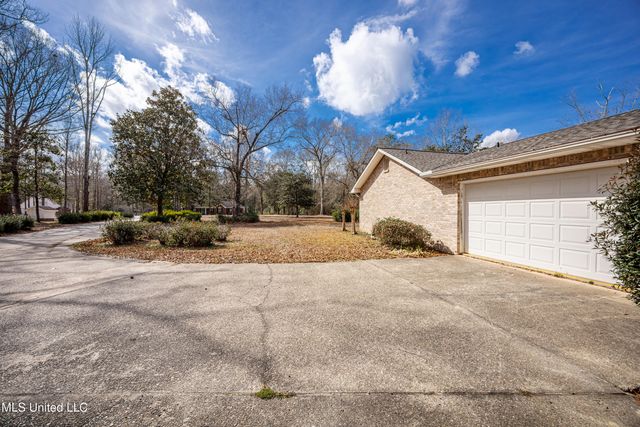 2804 Holden Drive, Vancleave, MS 39565