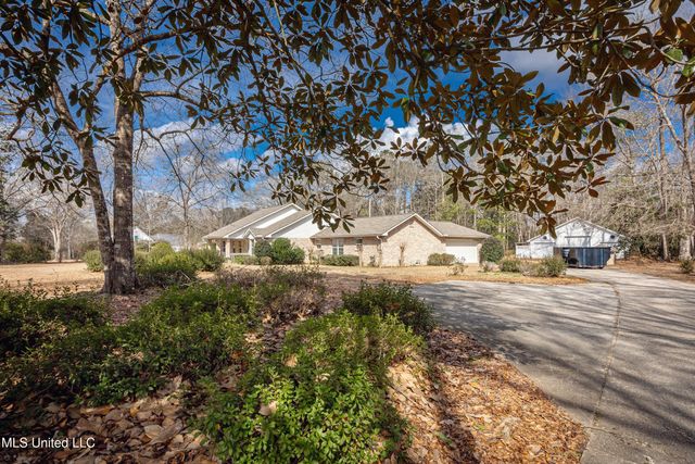 2804 Holden Drive, Vancleave, MS 39565