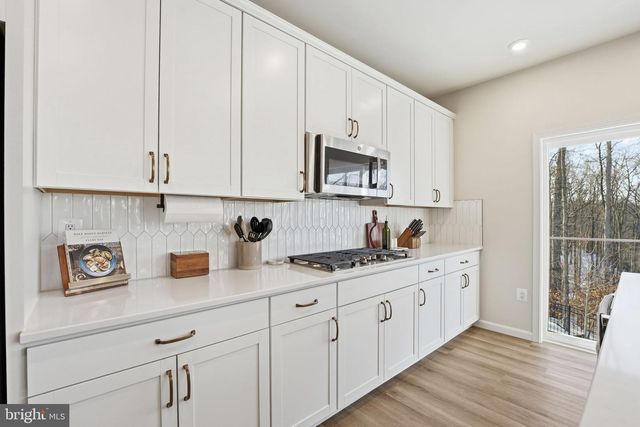 30 BOXELDER DR, Stafford, VA 22554